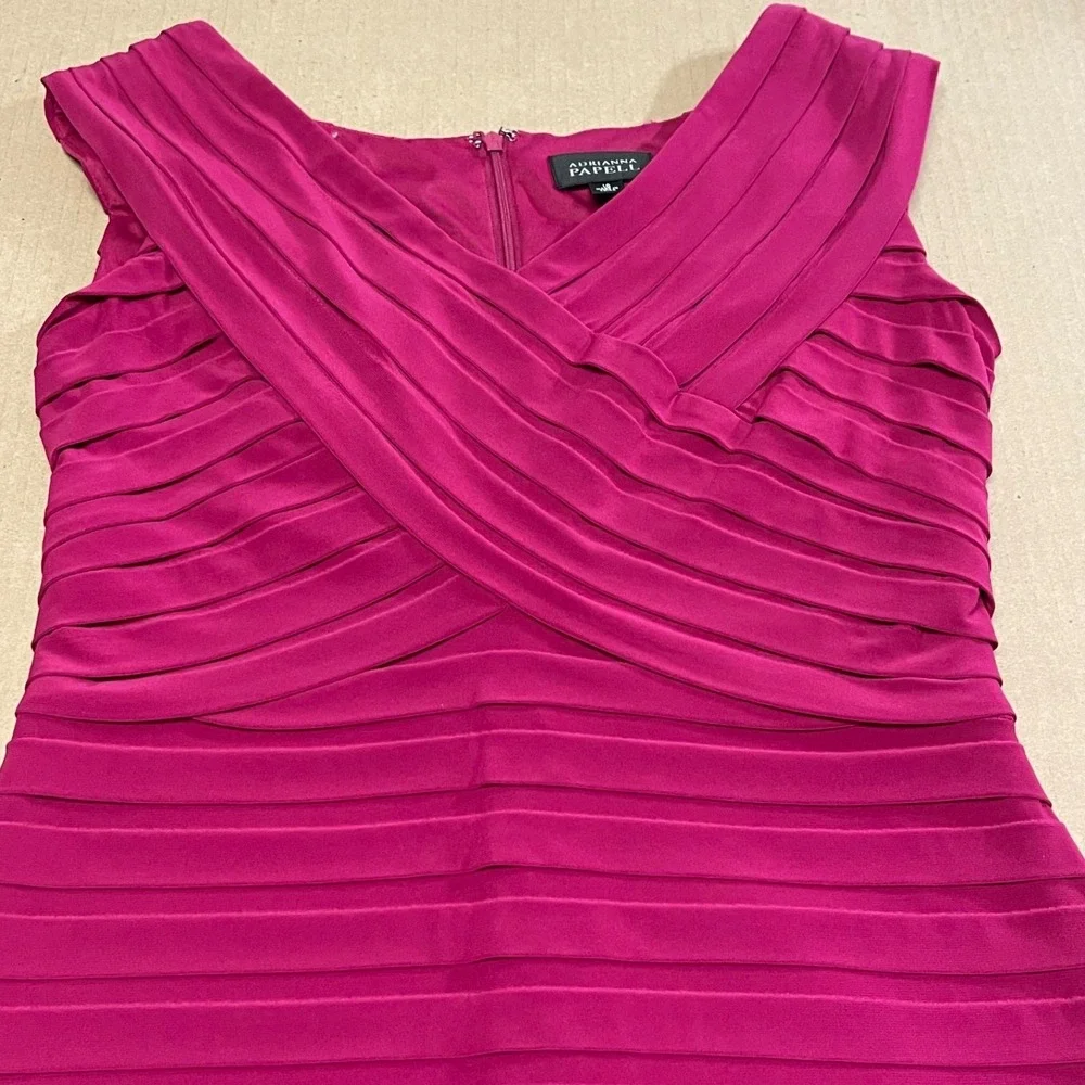 Adrianna Papell Body Con Magenta Tiered Bandage Style Dress Knee Length Size 10